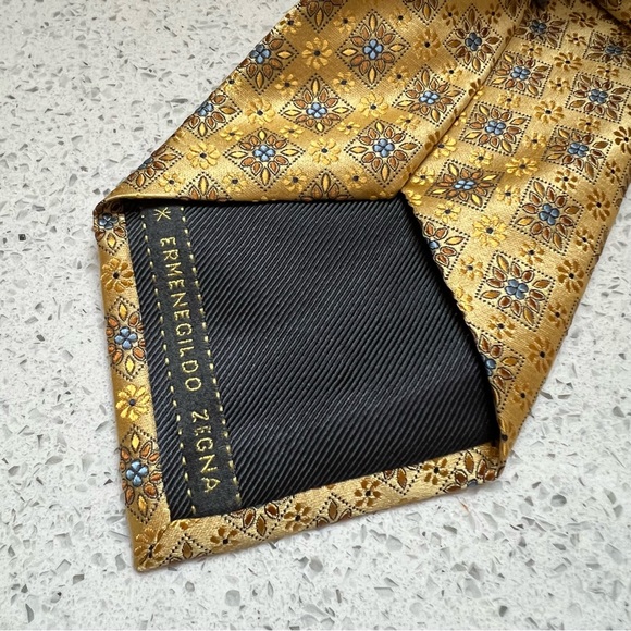 Ermenegildo Zegna 100% Silk Yellow Blue Floral Print Made in Italy Tie - Picture 4 of 9